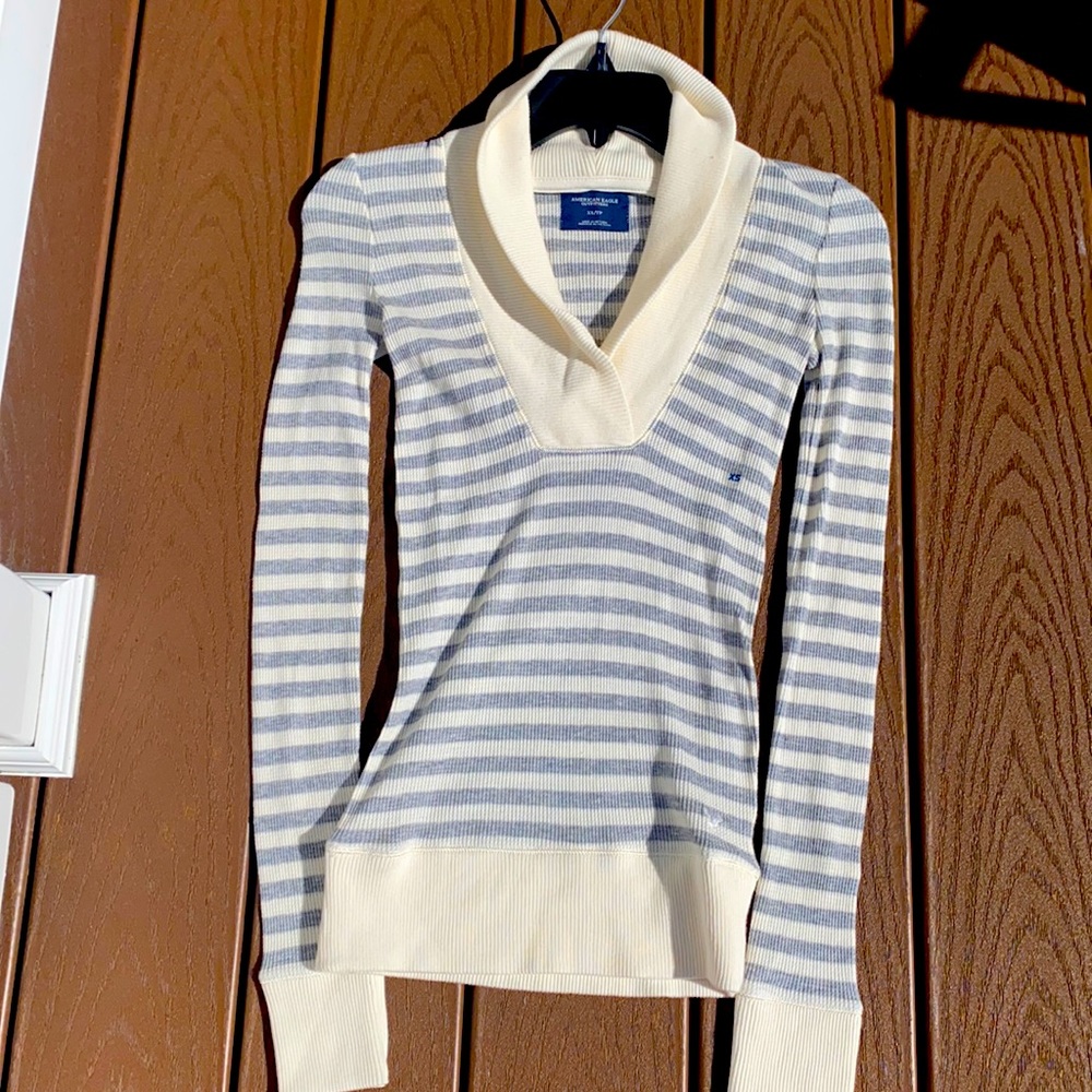 American eagle long sleeve top size Xs